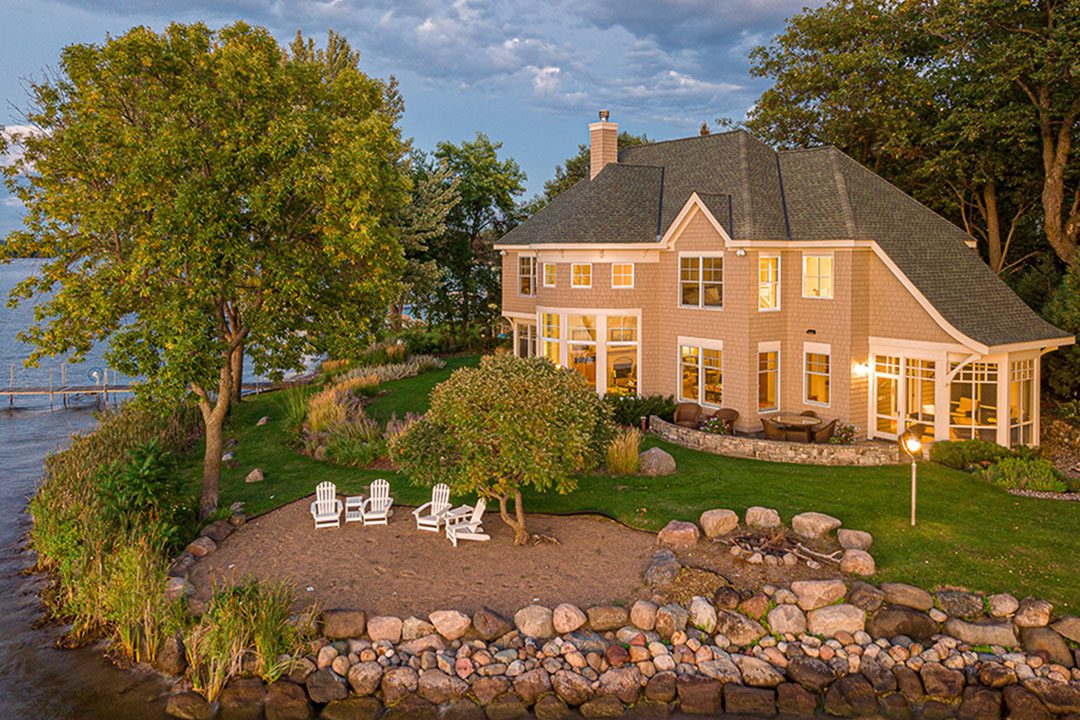 Top real estate agent to sell Lake Minnetonka home.